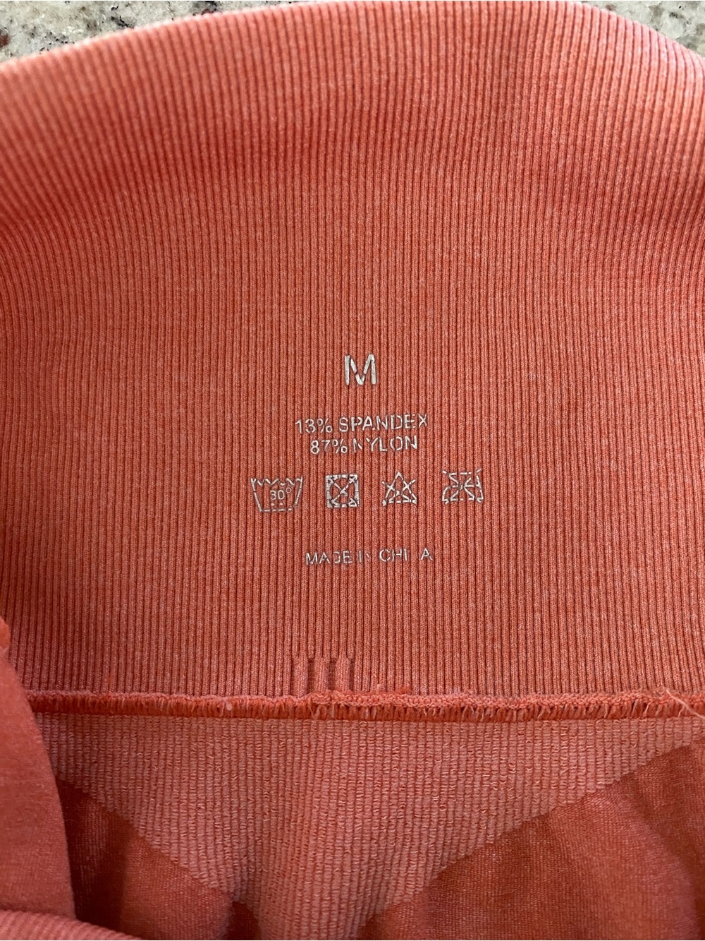 Women's Ribbed Crewneck Sweater in Coral - M